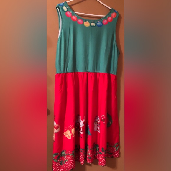 Christmas dress - Picture 2 of 4